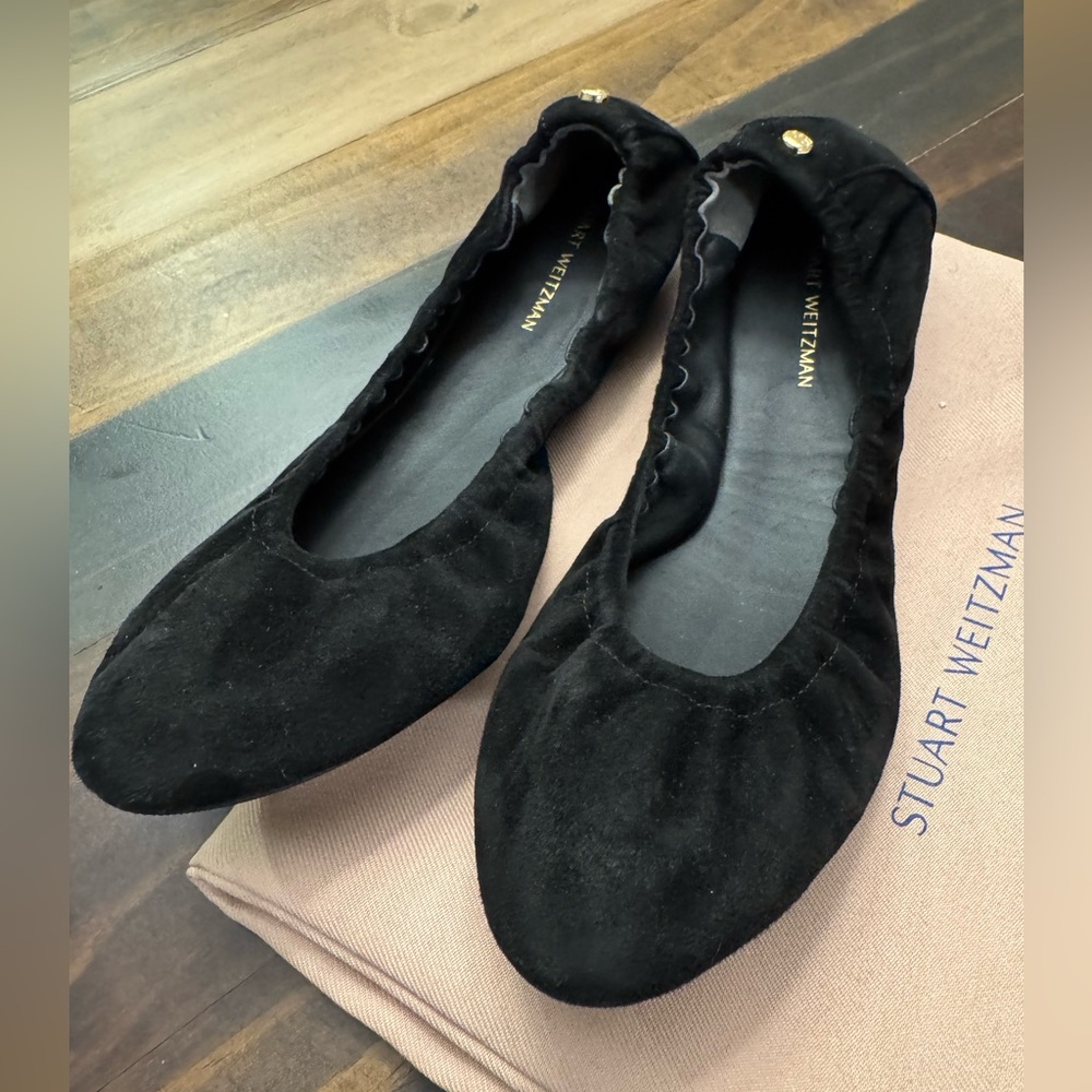Stuart Weitzman Gabby Scrunch Black Suede Leather Ballet Flats - Picture 2 of 4
